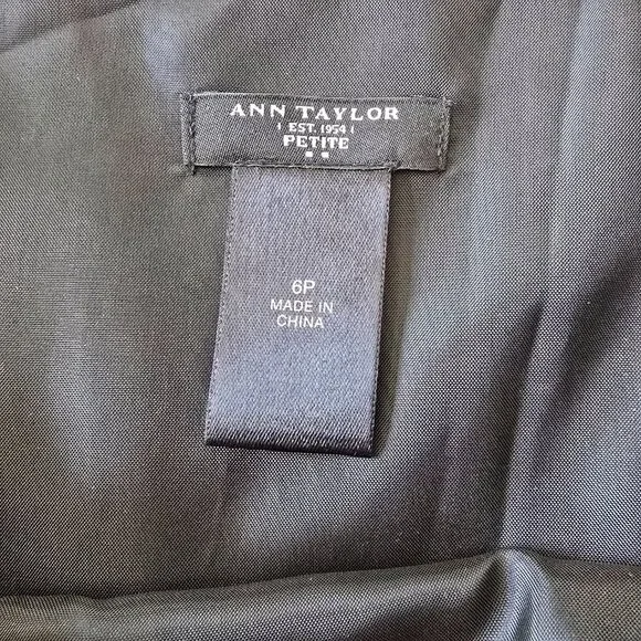 Chic Leopard Print Sleeveless dress - Size 6P - Picture 4 of 8